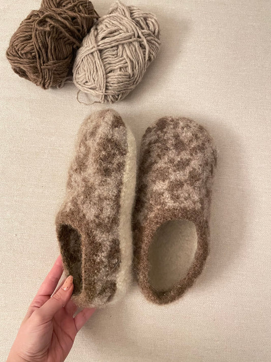 Leopardi-huopatossut (vaikea)